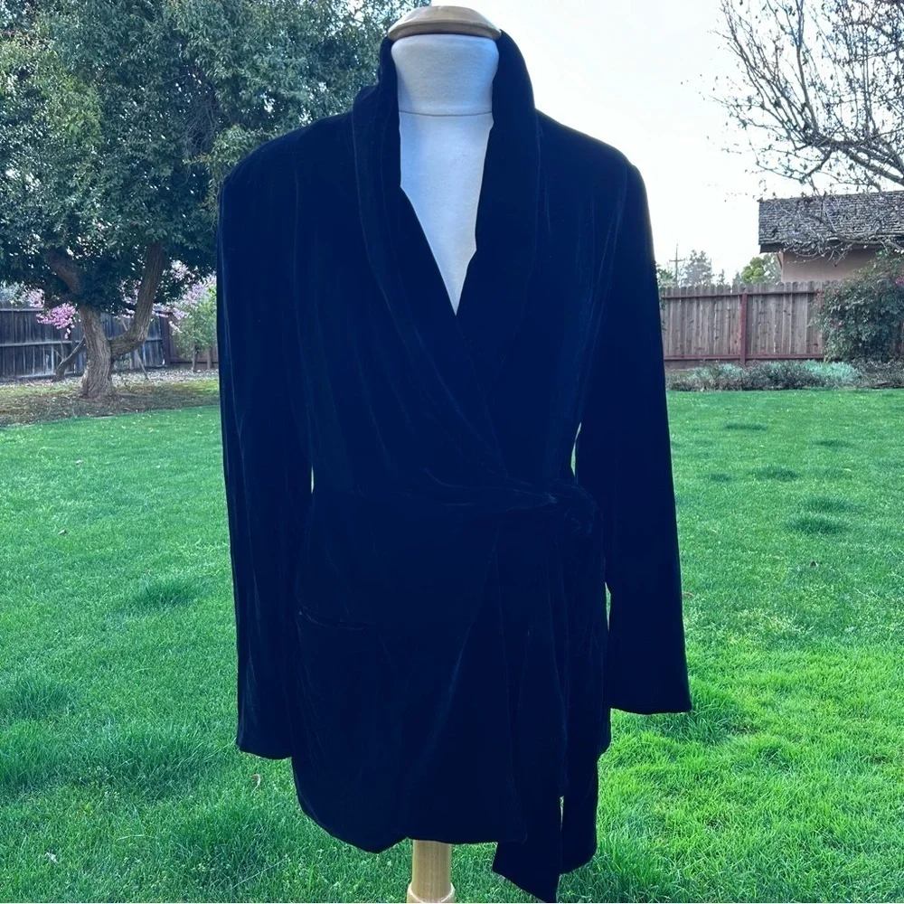 Donna Karan New York Essentials Silk Blend Black Velvet Belted Tie Wrap Coat